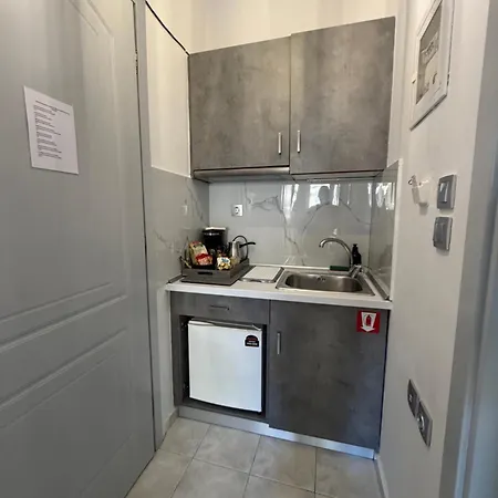 The Cozy Cine-hub Apartment Serres