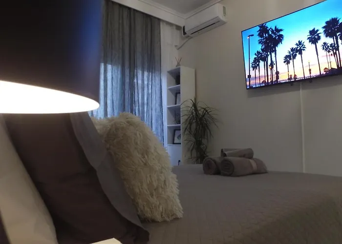 The Cozy Cine-hub Serres