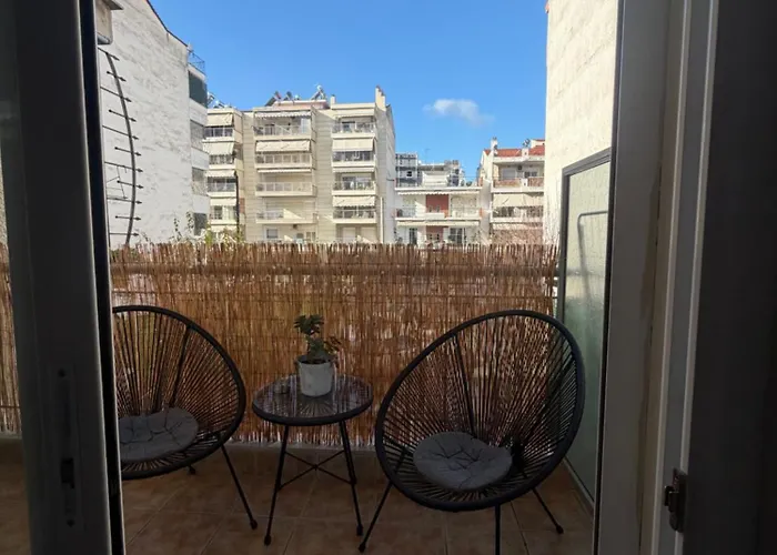 Apartment The Cozy Cine-hub Serres